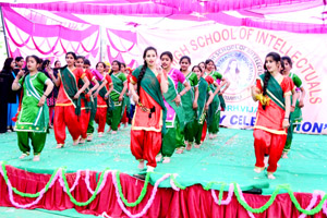 Students presenting cultural item during Annual function by BBN High School of Intellectuals at Vijaypur on Saturday. -Excelsior/Gautam