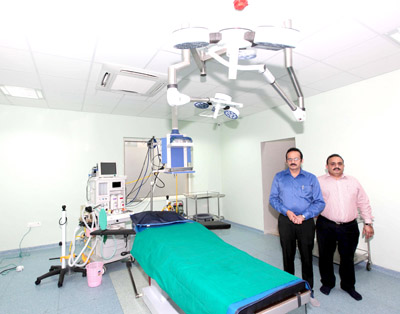 Anil Sharma and Dr Ashok Sharma showing features of modular operation theatre at SDDM Hospital and Research Centre, Channi Himmat on Sunday. -Excelsior/Rakesh