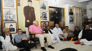 National Conference President Dr Farooq Abdullah, Chief Minister Omar Abdullah and senior leaders during a meeting at the party’s headquarters in Srinagar on Monday. -Excelsior/ Amin War