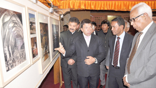 Governor N N Vohra at exhibition on ‘Czech Castles’ at Leh.