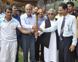 Minister for Planning, Ajay Sadhotra, along with other dignitaries inaugurating 27th Junior (Boys & Girls) Atya Patya National Championship at GGM Science College Jammu.