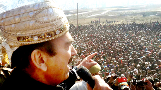 Congress leader Ghulam Nabi Azad addressing a public meeting at Gurez on Saturday.
