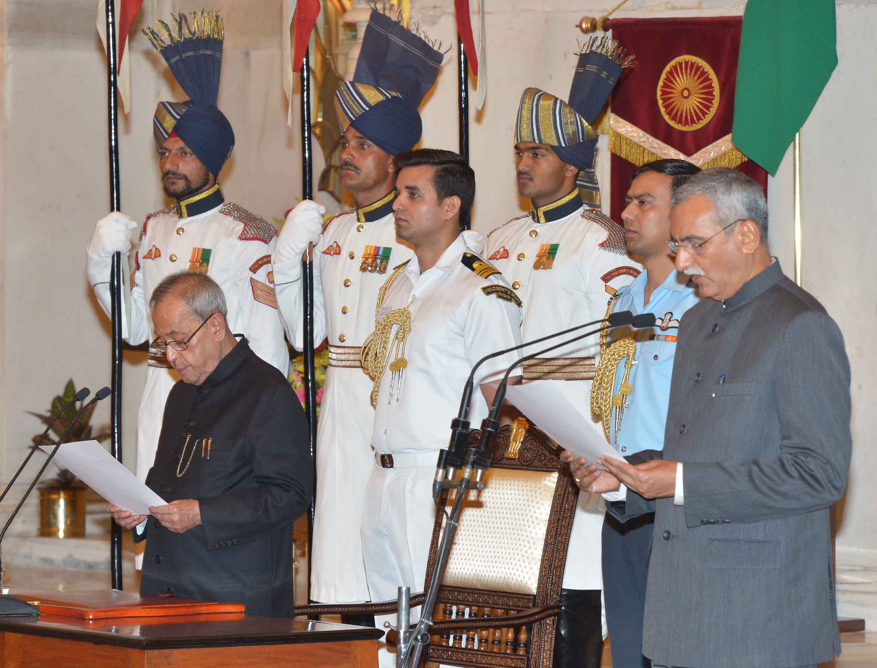 President Pranab Mukherjee administering the oath to Central Vigilance Commissioner, K D Chowdary during the Swearing–in–Ceremony at Rashtrapati Bhavan in New Delhi on Wednesday. (UNI )