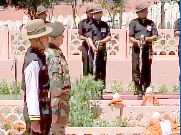 GOC 14 Corps Lt Gen SK Patyal laying wreaths at War memorial at Drass on Thursday.