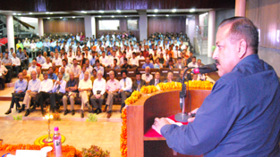 Union Minister Dr Jitendra Singh addressing the IIT Alumni conclave, at IIT New Delhi on Wednesday.