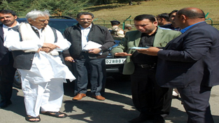 Chief Minister, Mufti Mohd Sayeed during his tour to Pahalgam on Friday.