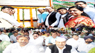 Cong leaders and activists paying tributes to Late Indira Gandhi on her death anniversary in Jammu on Saturday.