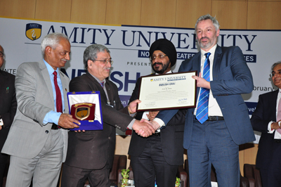 VC IGNOU, Prof M Aslam receiving ‘Amity Academic Excellence Award’.