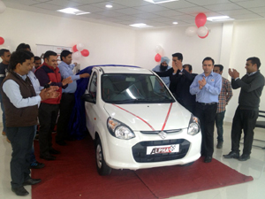 Jammu Motors unveiling Alto 800 during a function at Kathua on Friday.