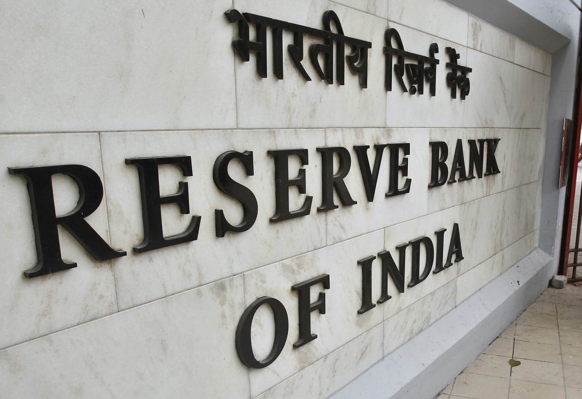 RBI rolls back norms for deposit of old notes by KYC customers