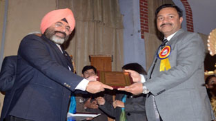 Col Kapil Dev Koushal, Principal of Sainik School Nagrota, Jammu receiving prestigious 'Uttrakhand Ratan Award'.