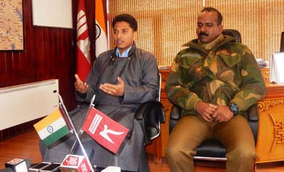 DC Leh Prasanna Ramaswamy and SSP Leh Uday Bhaskar Billa at a press conference in Leh on Thursday. -Excelsior/Stanzin