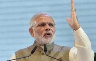 PM urges saints to spread message on social reforms