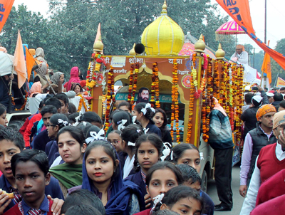 Shoba Yatra of Guru Ravi Dass being taken out in Jammu on Wednesday. —Excelsior/Rakesh