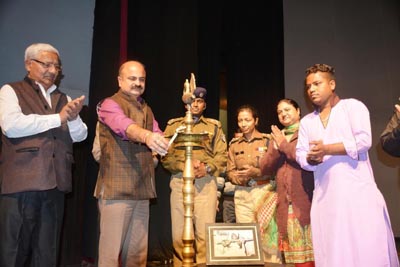 BJP leader Yudhvir Sethi inaugurating Sangeet Sandya at Abhinav Theatre on Friday.