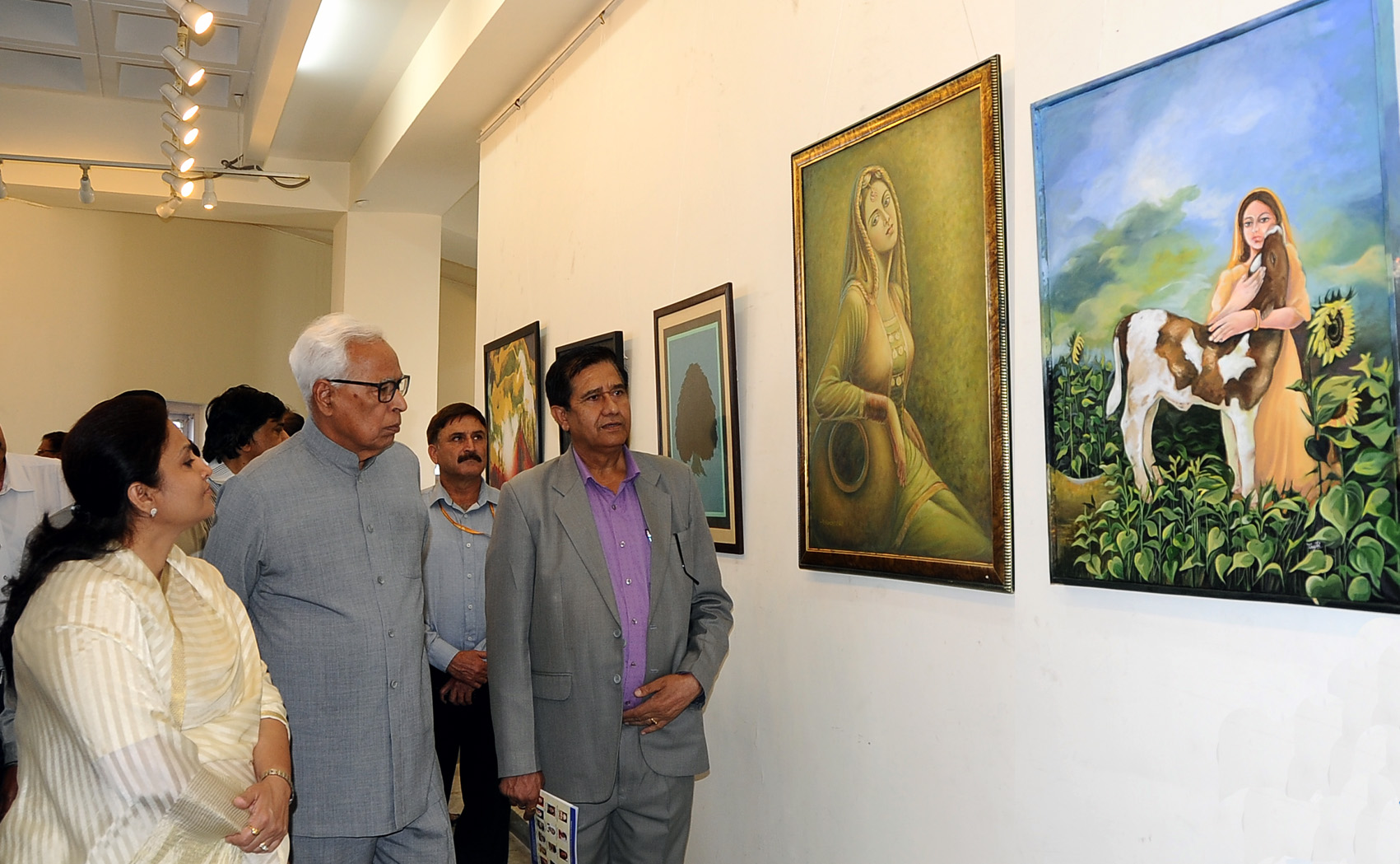 Governor inaugurates 3rd International Art Exhibition
