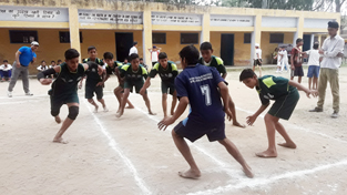 Students in action during Kabaddi match.