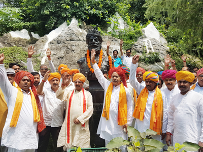 Members of Akhil Bhartiya Kshtriya Maha Sabha at the statue of Raja Jambulochan at Shalamar Jammu on Wednesday.