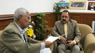 Union Minister Dr Jitendra Singh being briefed by Member of Parliament from Ladakh, Thupstan Chewang about the proposal to set up in Leh a National Institute of Sowa-Rigpa based on Tibetan Medicine, at New Delhi.