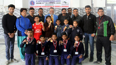Winners posing along with the chief guest and other dignitaries during concluding function of State Sport Climbing Championship.