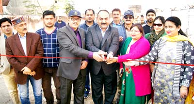 Munish Sharma, Vice Chairman, JAKFED along with officers from SPCB and JMC, inaugurating segregation and composting at source in Ward No 13, Resham Ghar, Jammu.