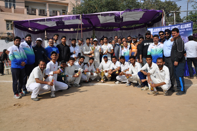 Winners posing alongwith dignitaries during concluding ceremony of Salute & Tribute to Sunjuwan Martyrs Cricket Tourney at Parade Ground in Jammu.