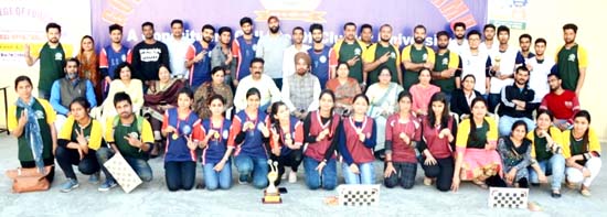 Winners of Sports Tourney DSW of CLUJ posing along with dignitaries in Jammu.