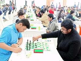Chess players making moves during their matches in the ongoing Senior National Chess Championship at Jammu on Monday. —Excelsior/Rakesh