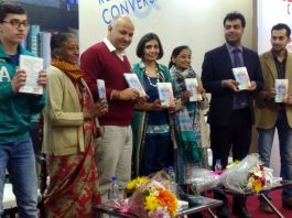 Deputy CM, Delhi, Manish Sisodia, along with other guests launching a book of Jammu's author Payal Jain at World Book Fair, New Delhi.