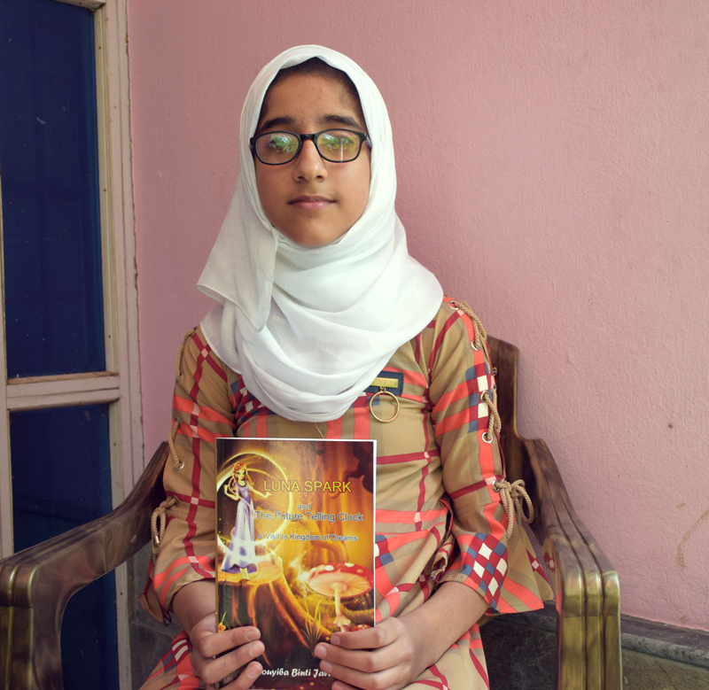 13 Yr Old Girl Pens Debut Fantasy Novel Jammu Kashmir Latest News Tourism Breaking News Jandk