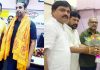 FWICE felicitating Bhajan Sopori and Abhay Rustum Sopori in Mumbai.