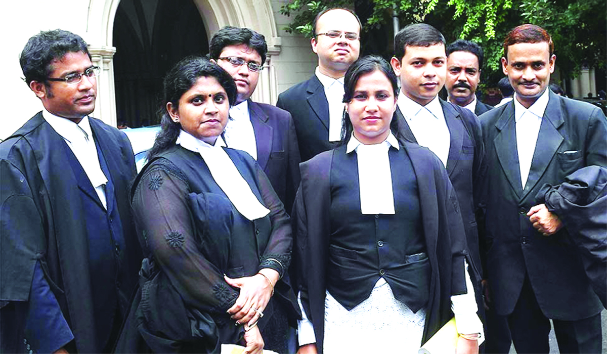 Why advocates and Judges wear black Coat and what is the difference between  an Advocate and a lawyer?