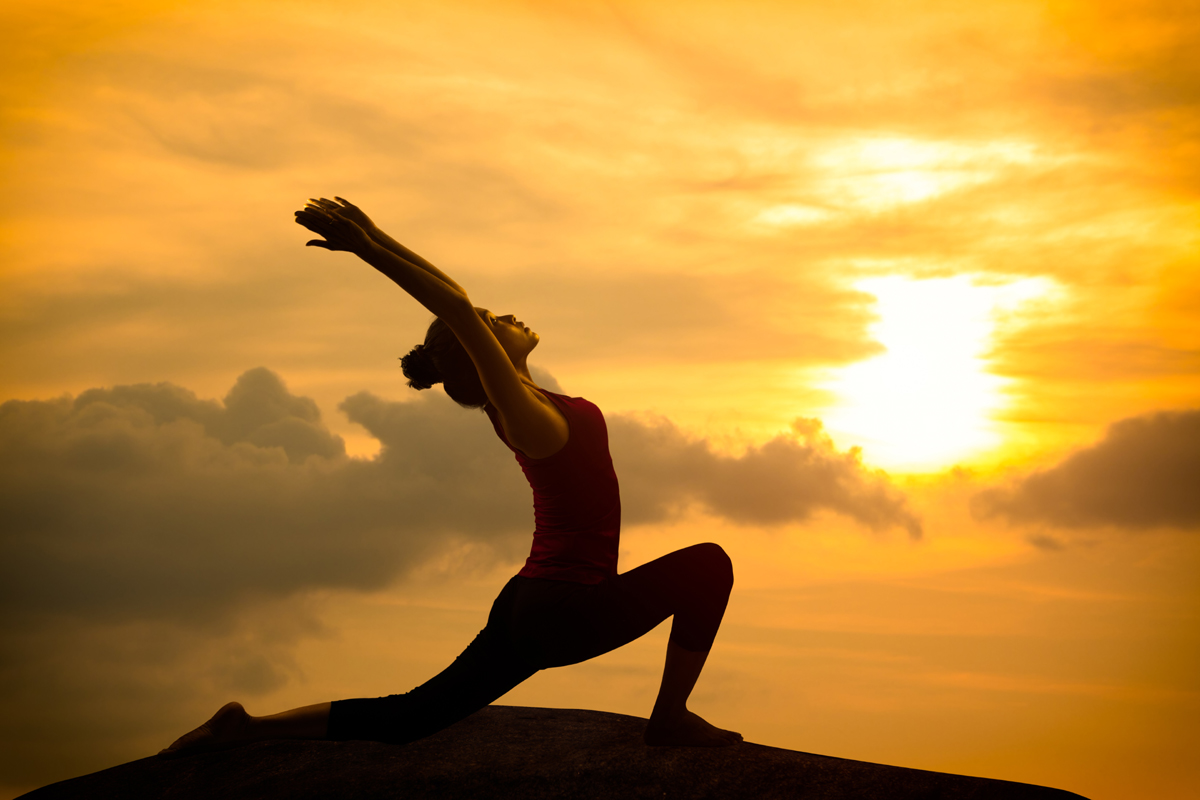 Yoga tips relief from back and joint pain then do Makarasan daily know from Baba  Ramdev - Yoga Tips: पीठ और जोड़ों के दर्द से चाहते हैं राहत तो रोजाना कीजिए  मकरासन,