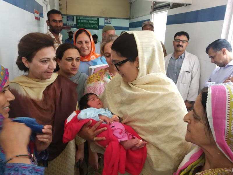 Vasundhara Masoodi during surprise visit to G B Pant Hospital.