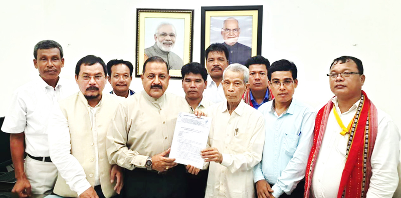 Union DoNER Minister Dr Jitendra Singh receiving a memorandum from a delegation led by Tripura State Ministers, at New Delhi on Monday.
