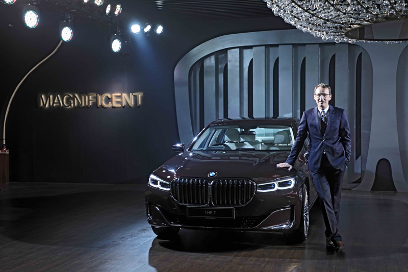 Dr Hans-Christian Baertels, president, BMW Group India with the new BMW 7 Series.
