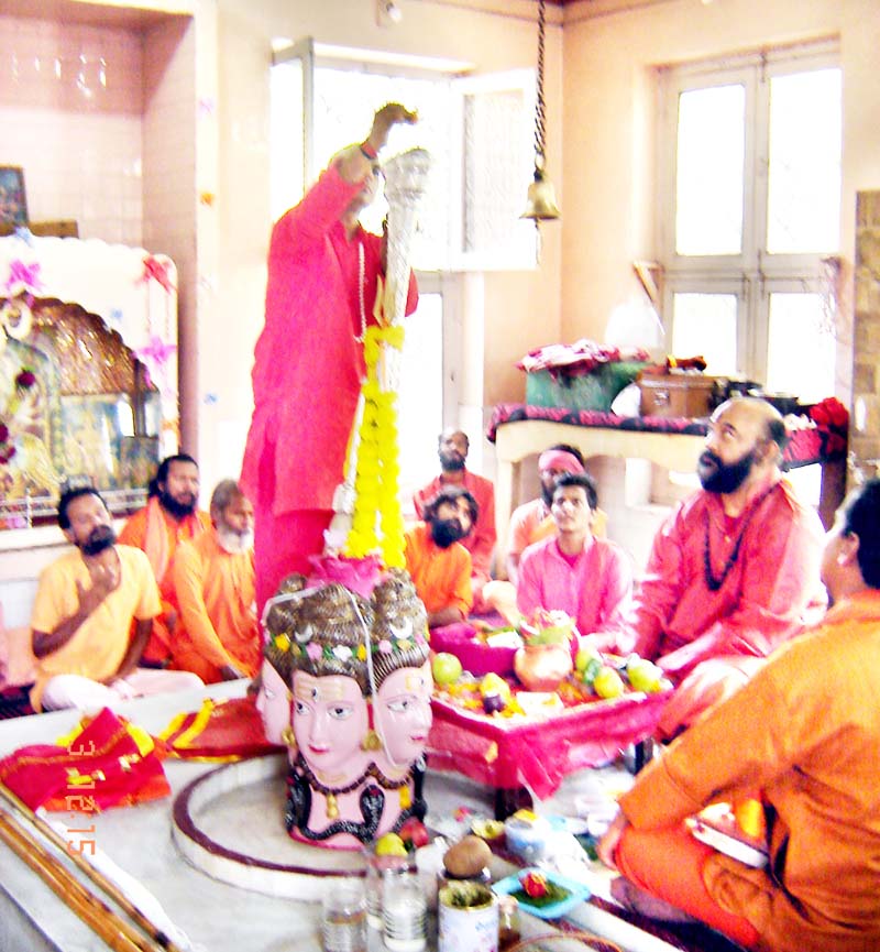 Chhari Sathapana being performed at Amareshwar temple at Srinagar on Saturday.