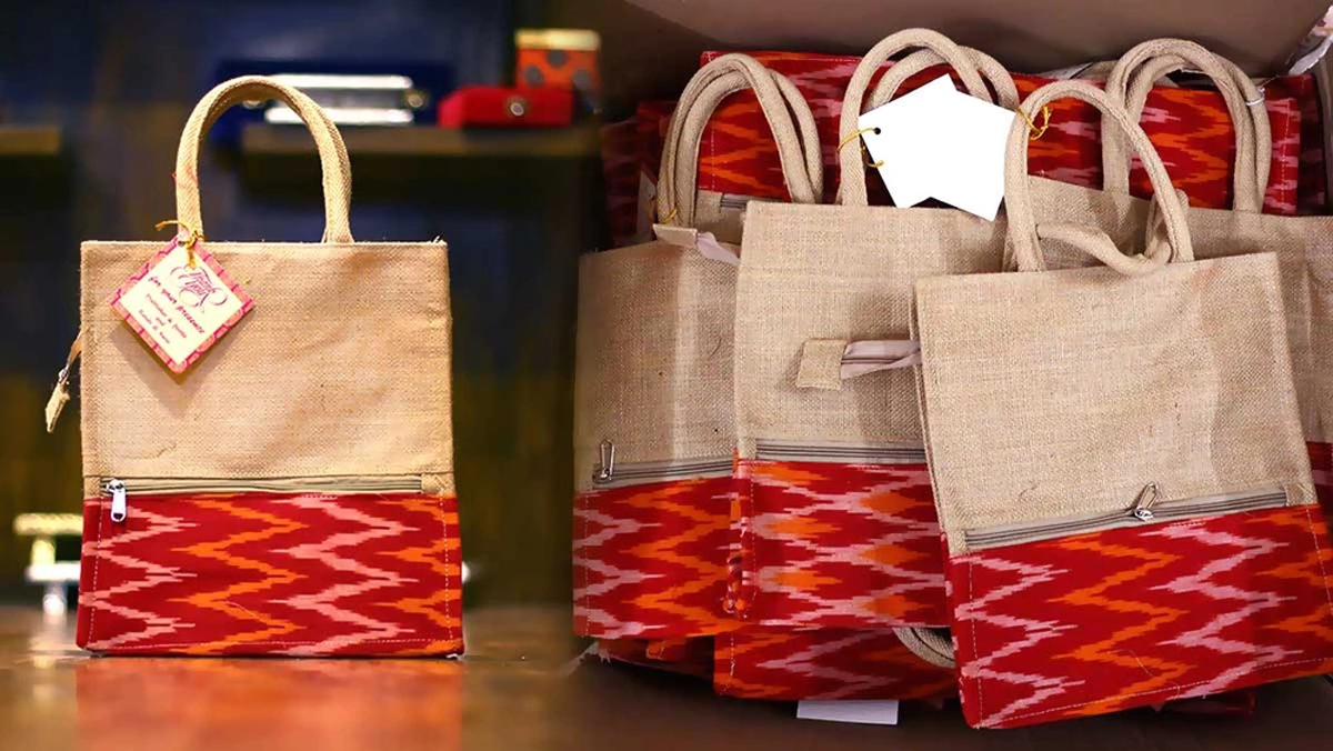 Buy ERIBAGZ 12 pcs Drawstring gift bags. Bonus: 15 Gift tags & string.  Multipurpose Reusable gift bags. Colorful - Durable Cloth gift bags.  Birthday gift bags. 1st Ed. Online at desertcartKUWAIT