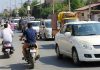 Traffic plies normally in Srinagar on Tuesday.—Excelsior/Shakeel