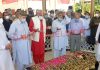 NC leaders paying tributes to Sheikh Abdullah at Hazratbal on his 38th death anniversary. —Excelsior/Shakeel