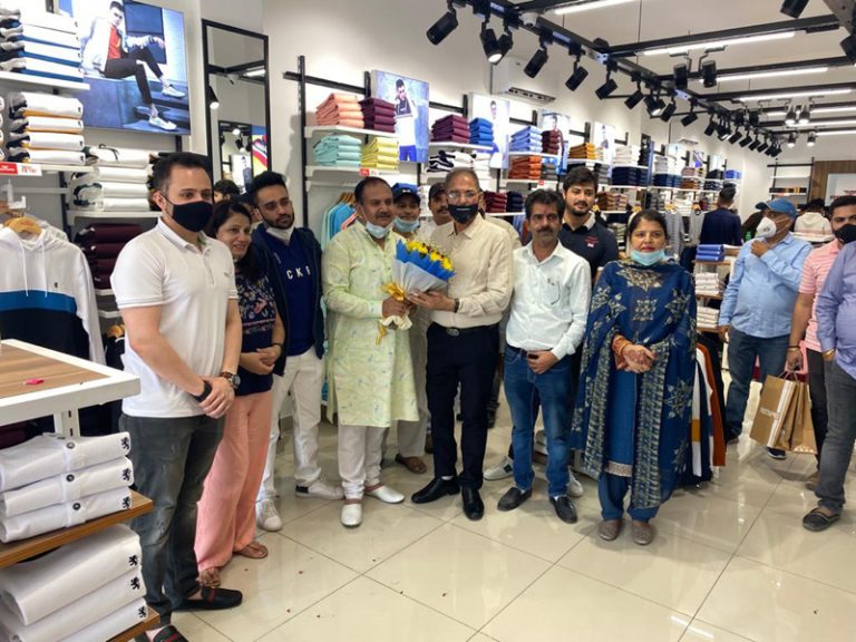 red-tape-showroom-inaugurated-at-janipur-dailyexcelsior