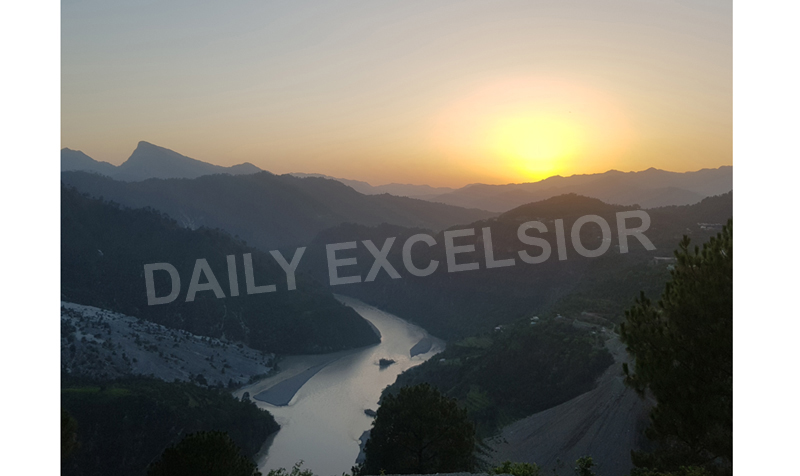Majestic view of Sunset with Chenab river flowing between the mountains near Khouri area of Reasi. — Excelsior/Romesh Mengi