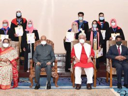 President Ram Nath Kovind at the 19th annual convocation of University of Kashmir in Srinagar on Tuesday. Lt Governor Manoj Sinha is also seen. (UNI)