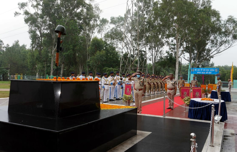 IG CRPF Jammu sector, PS Ranpise and other officers paying tributes to martyrs at ‘Shaheed Samaarak’ on 83rd Raising Day of the force at Bantalab, Jammu on Tuesday.