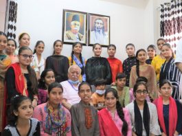 RSS chief, Dr Mohan Bhagwat with Sewa Bharti students at Jammu on Thursday.