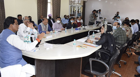 Union Minister of State for Railways Raosaheb Patil Danve chairing a meeting at Ramban.