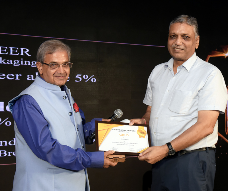 Official of Devans Modern Breweries Limited receiving award during Spiritz Selection Awards at New Delhi.
