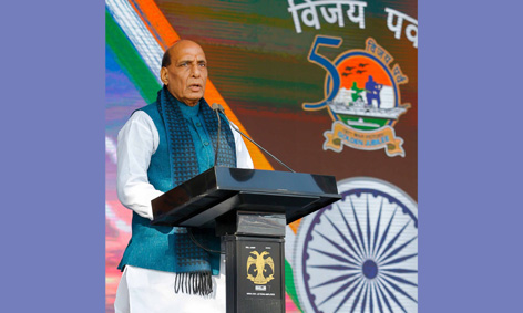 Minister for Defence Rajnath Singh addressing at the inauguration of the Swarnim Vijay Parv at India Gate in New Delhi on Sunday.