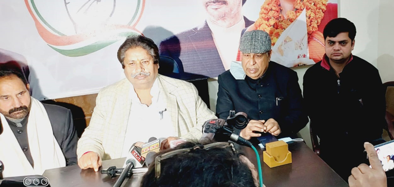 Senior PCC leaders Raman Bhalla, Ravinder Sharma and others addressing a joint press conference in Jammu on Thursday.