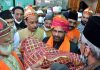 Union Minister for Minority Affairs Mukhtar Abbas Naqvi offering 'Chadar' at Dargah Ajmer Sharif on behalf of Prime Minister Narendra Modi on the occasion of 810th Urs of Khwaja Moinuddin Chishti, in Ajmer on Sunday. (UNI)